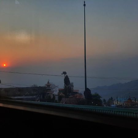 Neora Backpackers Hostel Darjeeling  Dış mekan fotoğraf