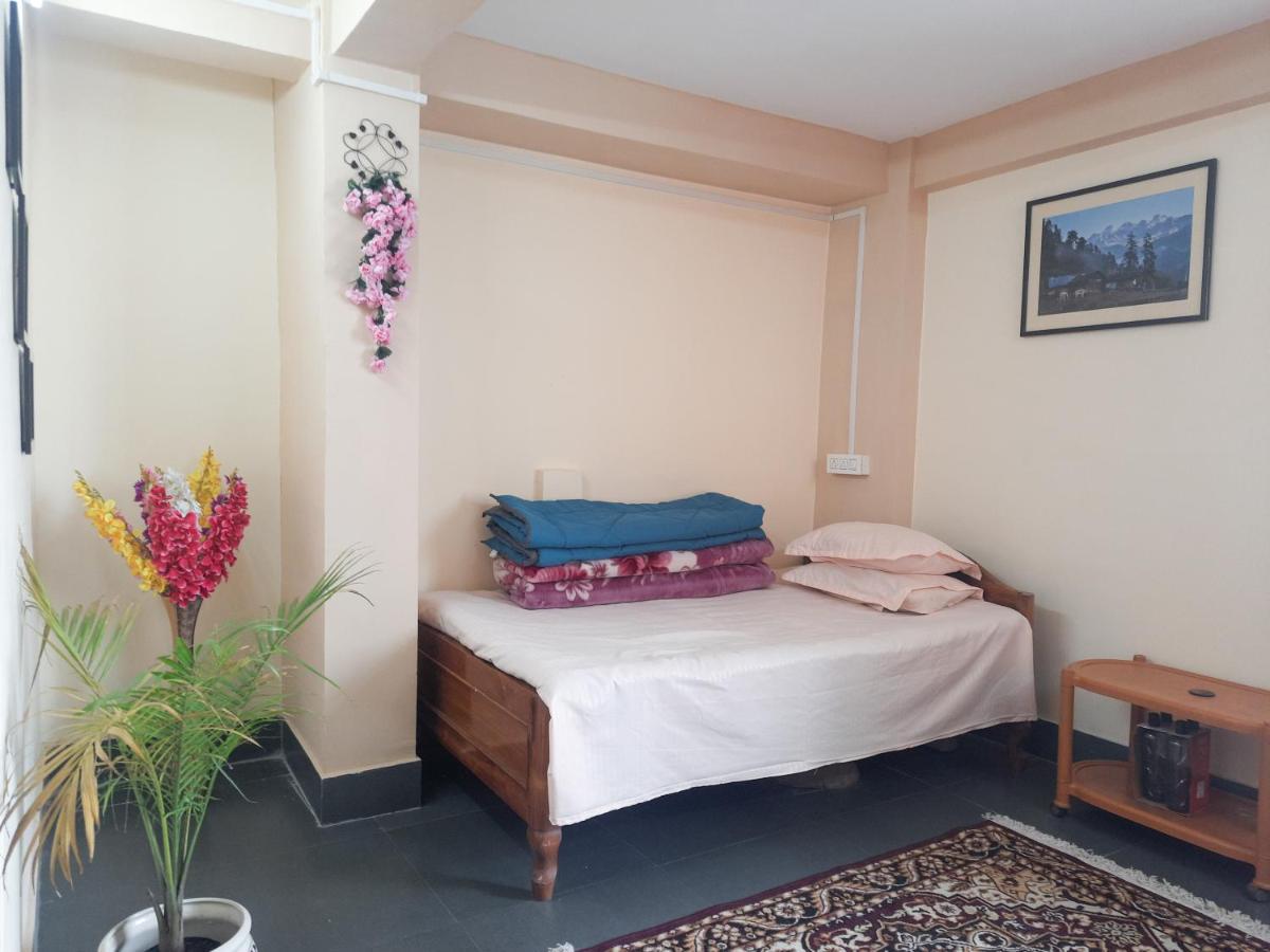Neora Backpackers Hostel Darjeeling  Dış mekan fotoğraf